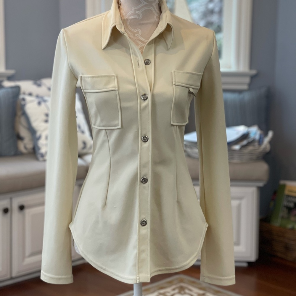 Cream color chic shirt